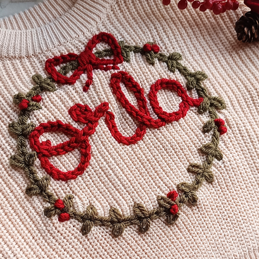 Christmas Wreath Natural Oversized Jumper